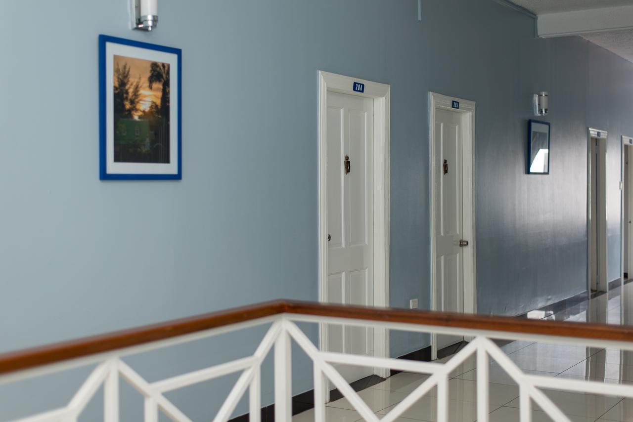 Status Hotel Georgetown Bagian luar foto